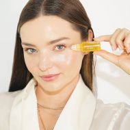 Noni Radiant Eye Oil